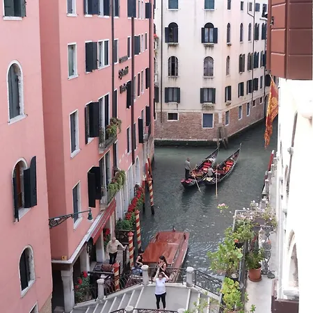 Ross' House 1 * Venise