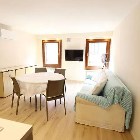 Ross' House 1